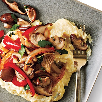 Blue cheese polenta with vegetables