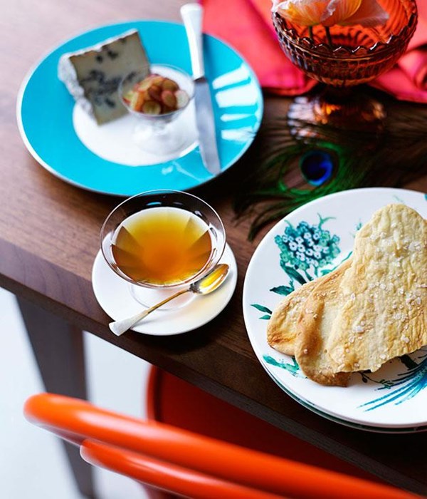 Blue ewe's milk cheese, honey jelly and salted water crackers