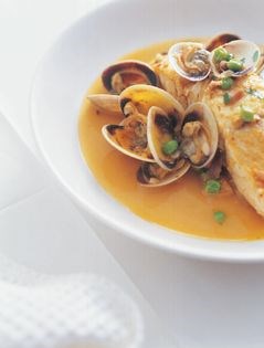 Blue eye fillet stewed with clams