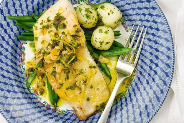 Blue-eye with toasted almonds