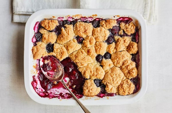 Blueberry & vanilla cobbler