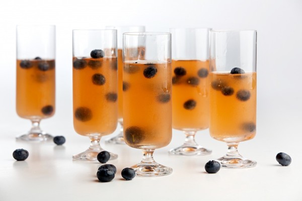 Blueberry and gin gelatins