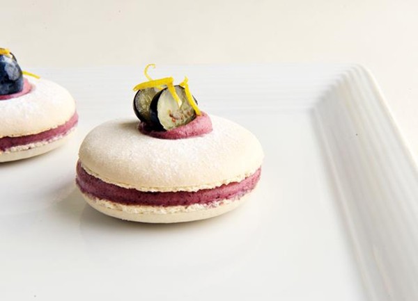 Blueberry and lemon macarons