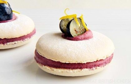 Blueberry and lemon macaroons