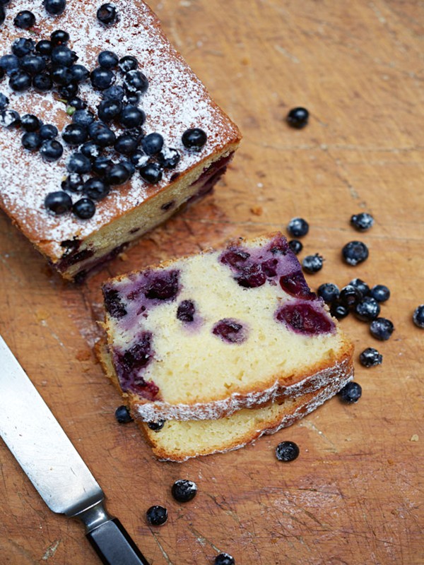 Blueberry and yoghurt loaf