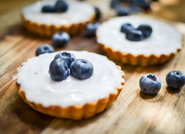 Blueberry Bakewell tarts