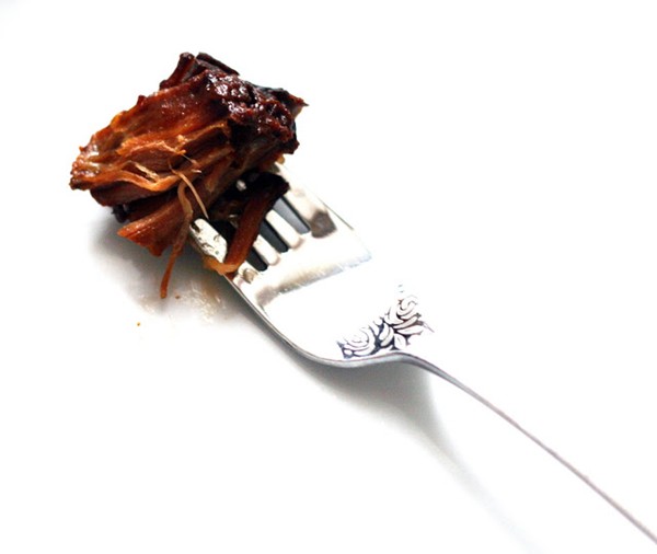 Blueberry-balsamic slow cooker pork ribs