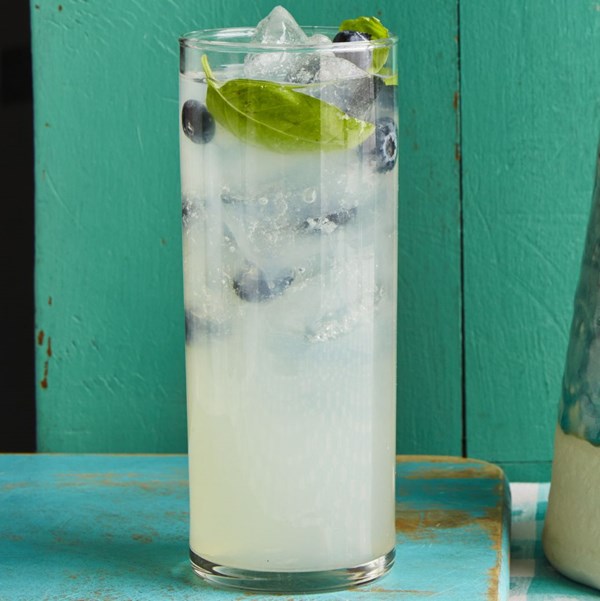 Blueberry-basil limeade