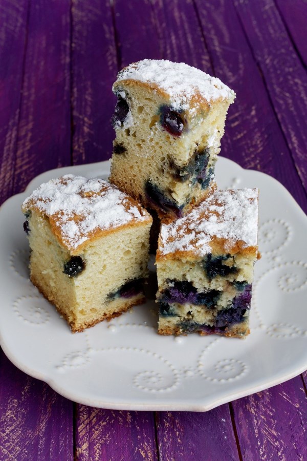 Blueberry cake squares