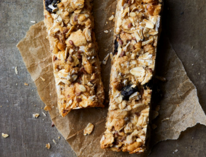 Blueberry-cashew granola bars