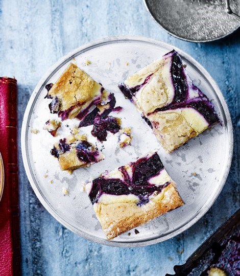 Blueberry cheesecake blondies