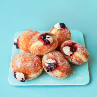 Blueberry cheesecake doughnuts 