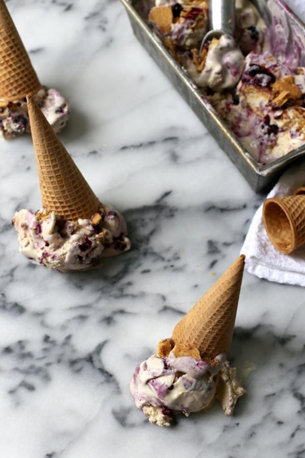 Blueberry cheesecake ice cream