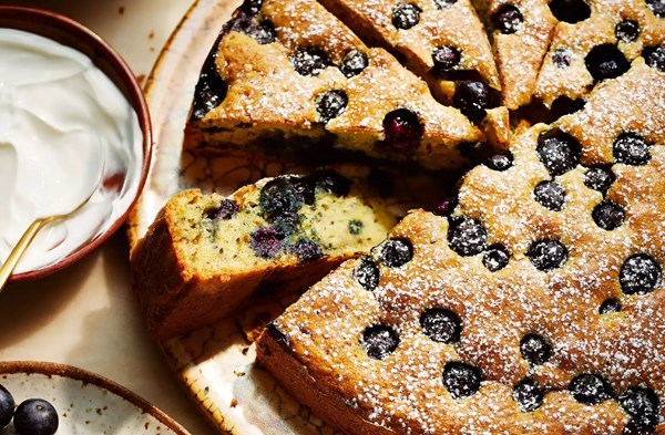 Blueberry, chia & mascarpone cake