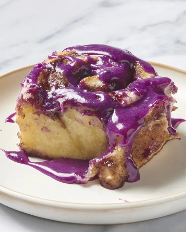 Blueberry cinnamon rolls