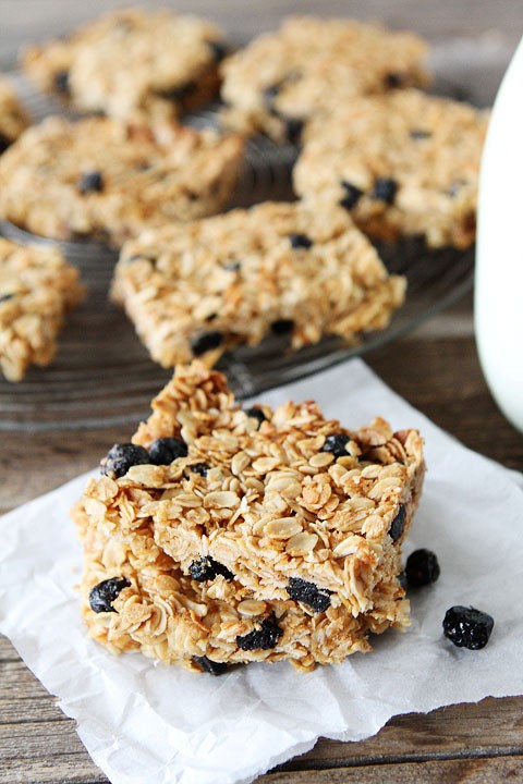 Blueberry coconut granola bars