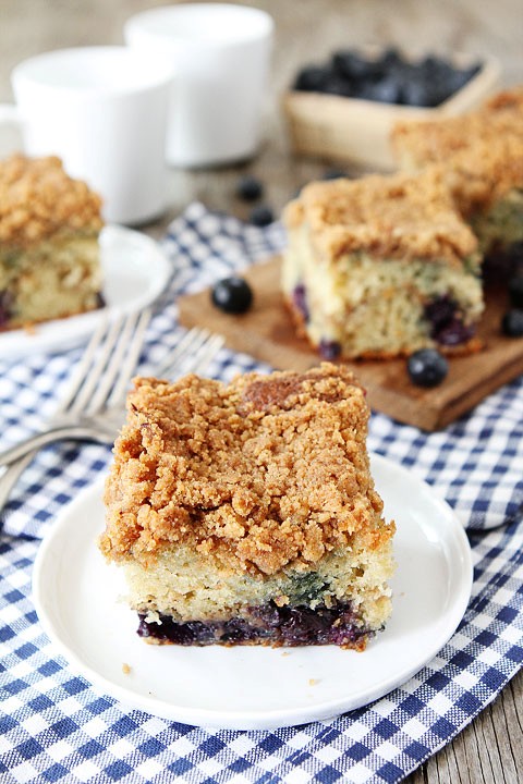 Blueberry coffee cake