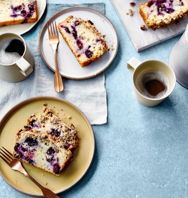 Blueberry coffee cake