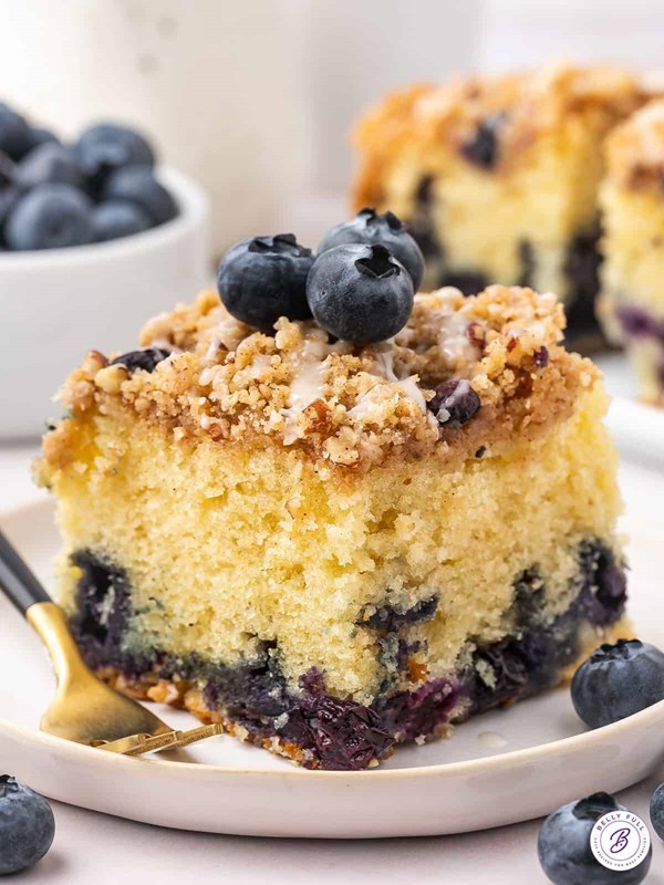 Blueberry coffee cake