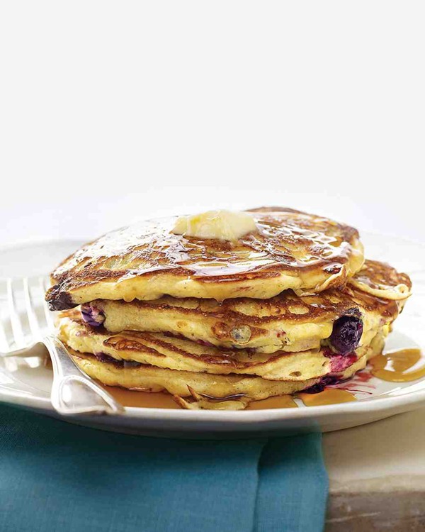 Blueberry-cornmeal pancakes recipe | Eat Your Books