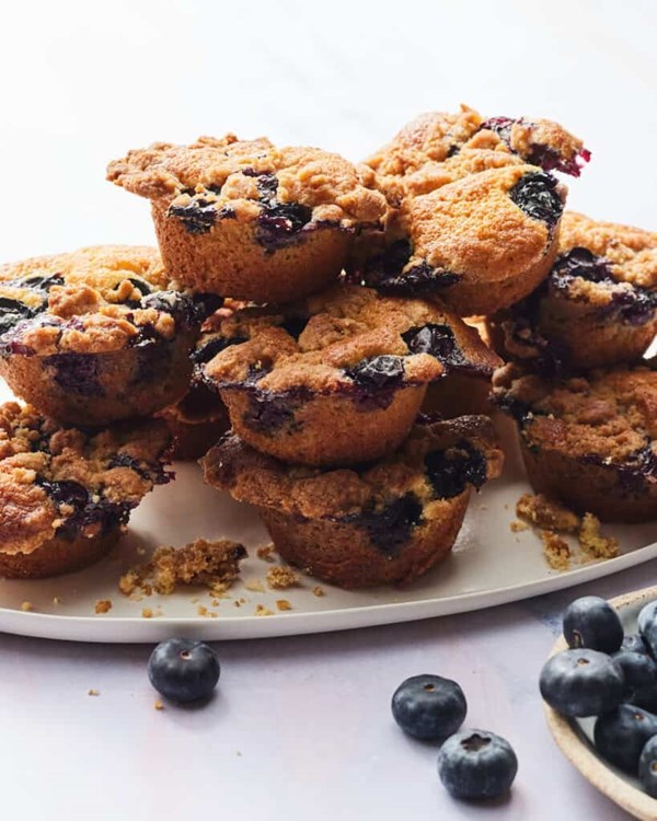 Blueberry crumb cakes 