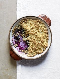 Blueberry crumble