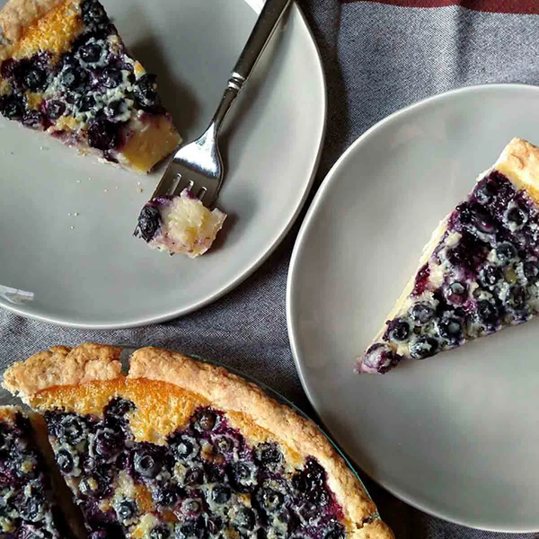 Blueberry custard pie