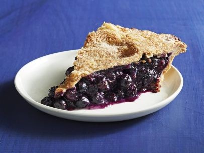 Blueberry-elderflower pie