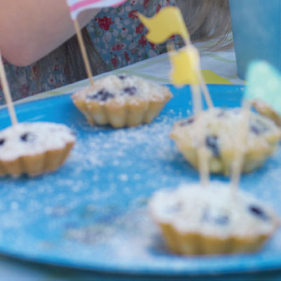 Blueberry friands