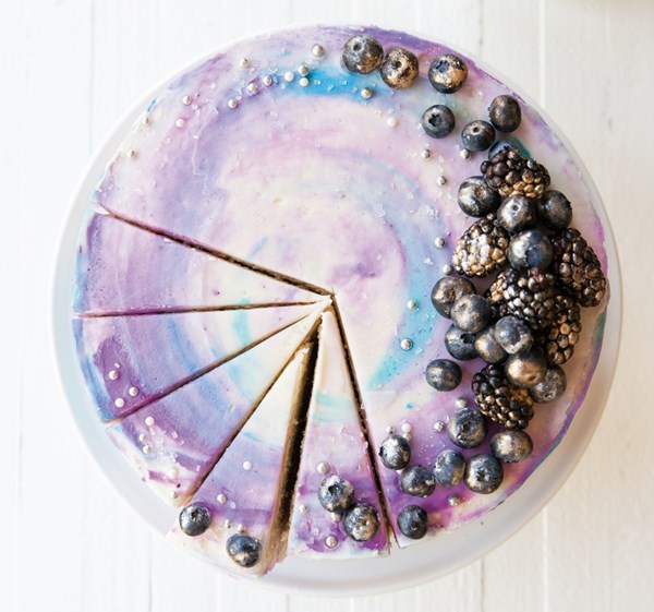 Blueberry galaxy cake