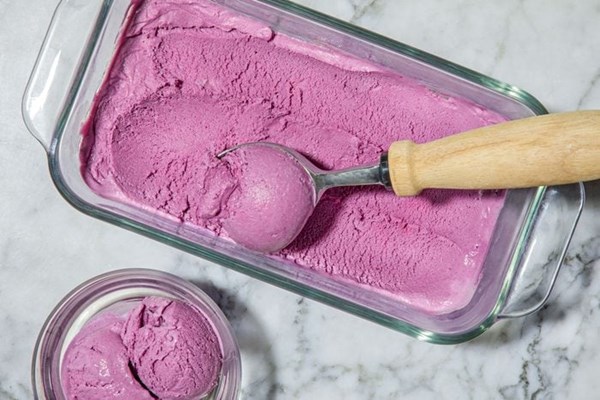 Blueberry ice cream
