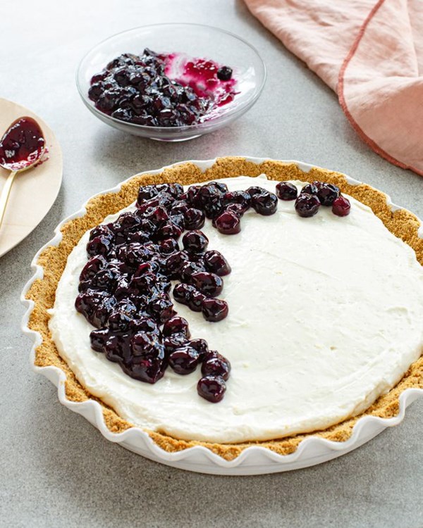 Blueberry icebox pie