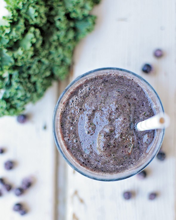 Blueberry kale smoothie