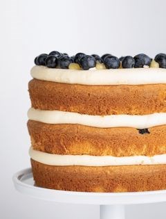 Blueberry, lemon & elderflower layer [cake]