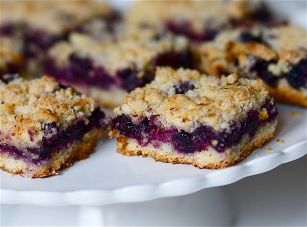 Blueberry lemon crumb bars