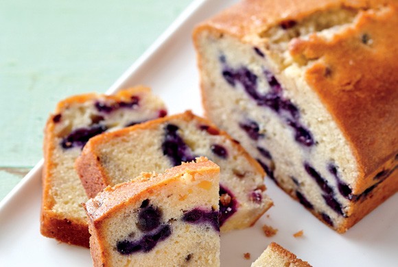 Blueberry lemon pound cake