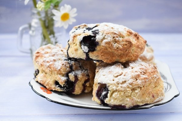 Blueberry lemonade scones