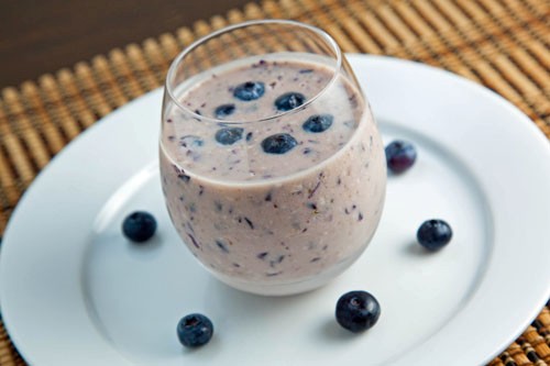 Blueberry maple oatmeal smoothie