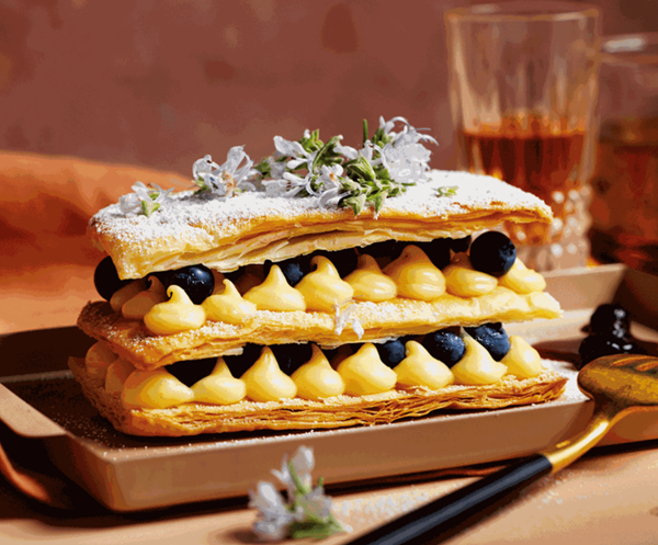 Blueberry millefeuille with rosemary and sweet vermouth crème pâtissière