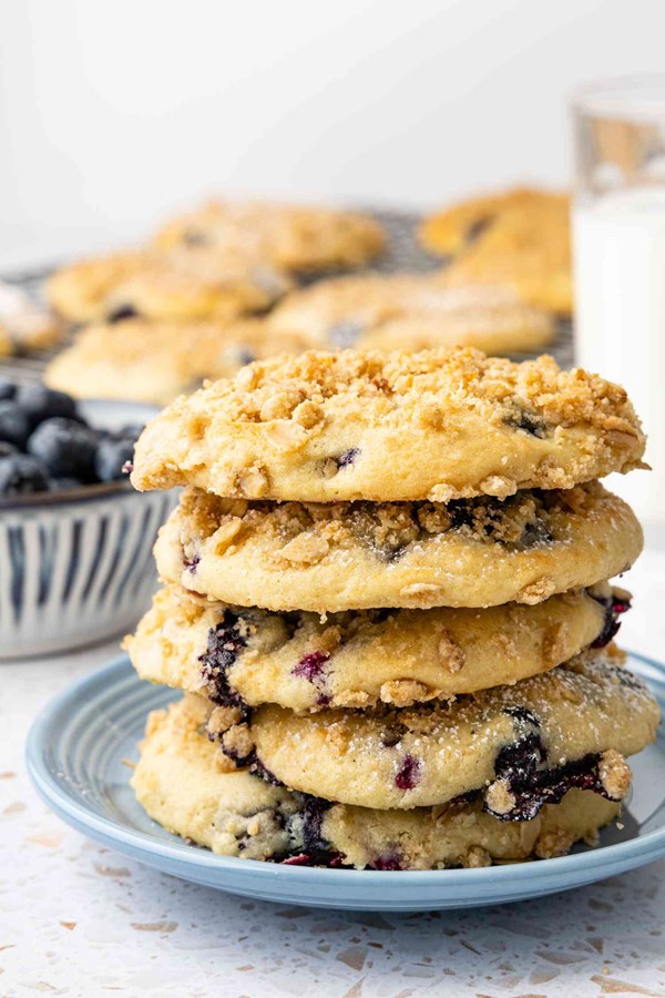 Blueberry muffin tops