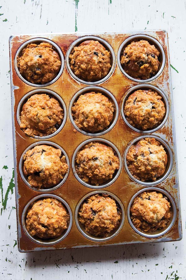 Blueberry muffins with cornflake topping
