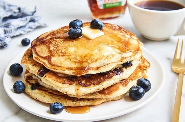Blueberry pancakes