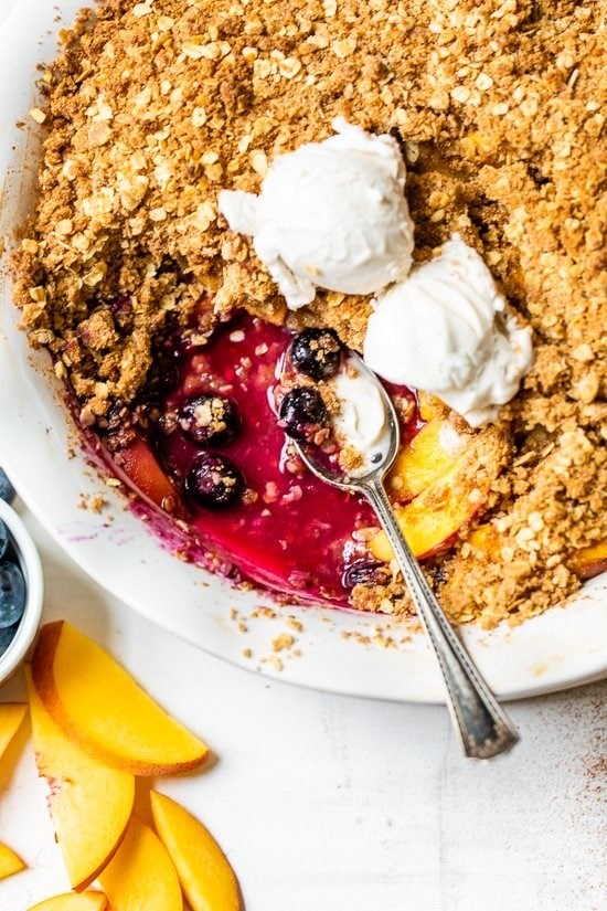 Blueberry peach crisp