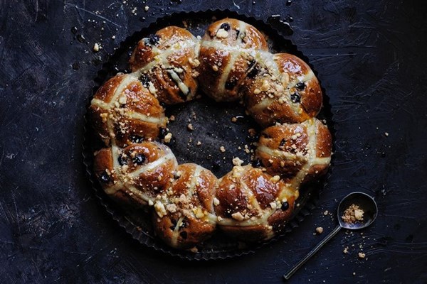 Blueberry pie hot cross buns