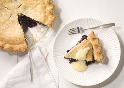 Blueberry pie with cornmeal crust and lemon cream