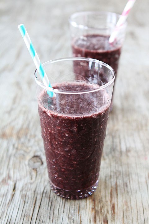 Blueberry pomegranate smoothie