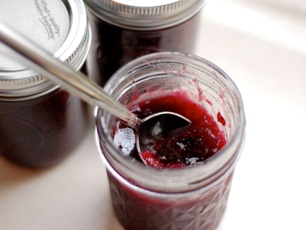 Blueberry rhubarb jam with maple syrup