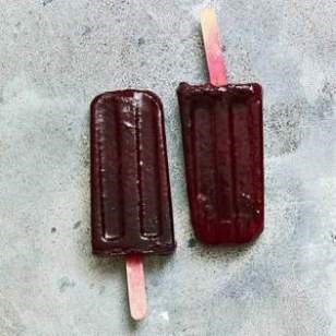 Blueberry-shrub lemonade pops