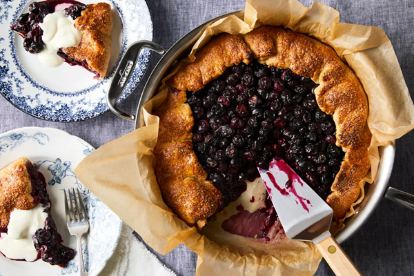 Blueberry skillet galette