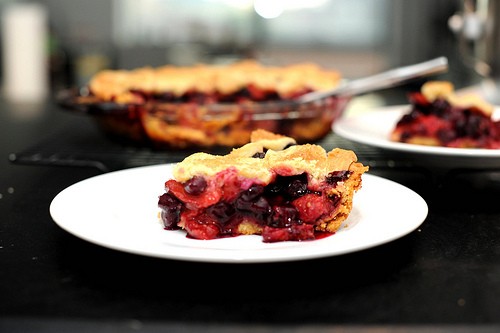 Blueberry strawberry pie